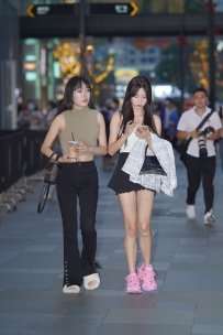 【精选街拍】Vol.3527 清秀美丽姐妹 [64P-972MB]